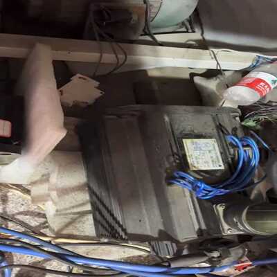 安川一代伺服电机：SGMG-1AA2A~询价