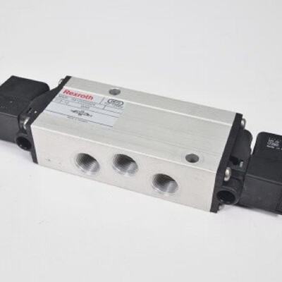 REXROTH R412000224 53Wegeventil 24 VDC Anschluss G12 310 bar