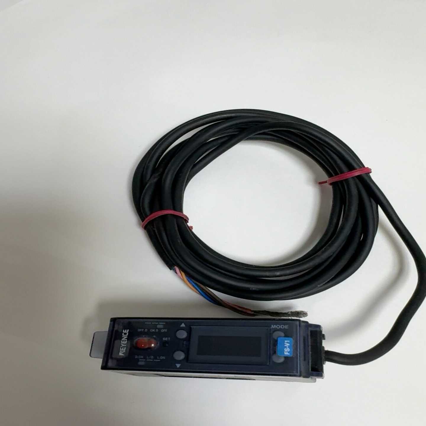 基恩士传感器FS-V1,功能正常,请私信询价