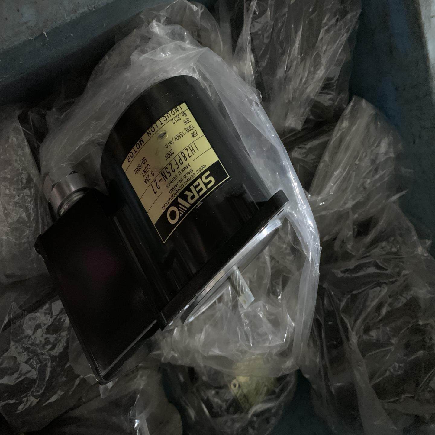 全新SERVO电机马达IHZ8PF25N-27，全新没