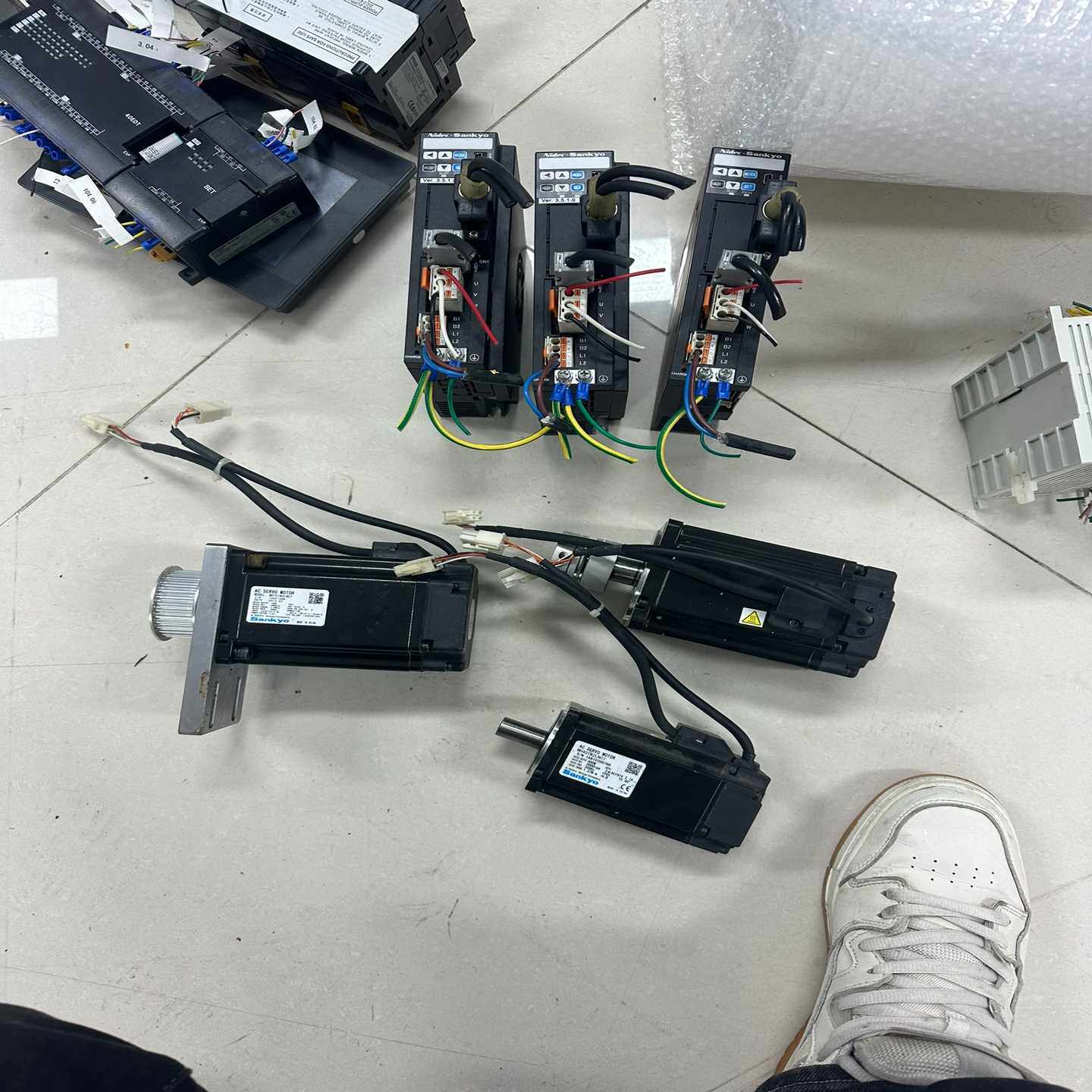 议价三协驱动和电机750w DA23811/MH751N2LN0