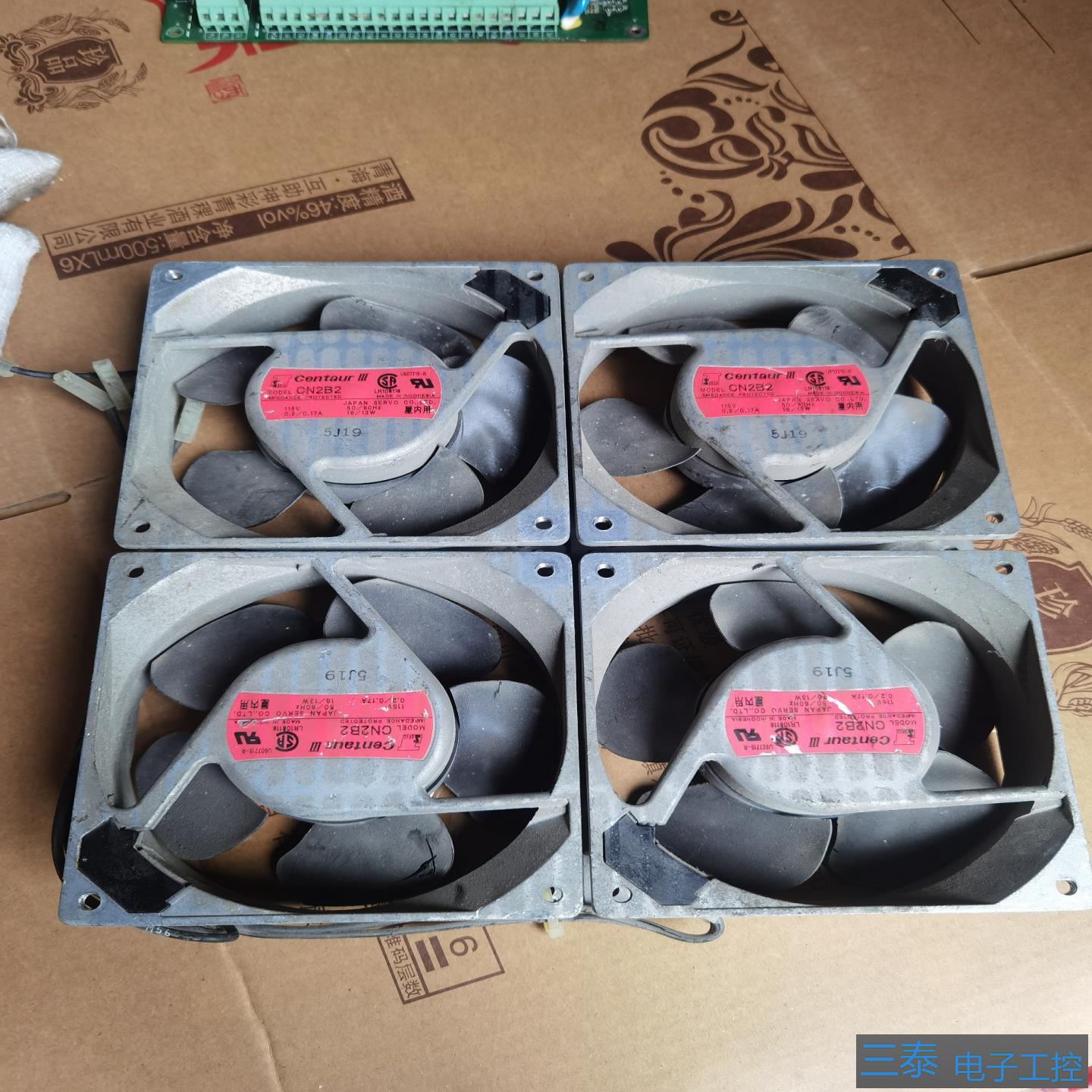 CN2B2散热风扇 115V性能良好 12x12x4 CM，议价