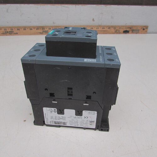 西门子SIRIUS3RT20361NB300UA020...33伏直流5060小时使用过MOFFE