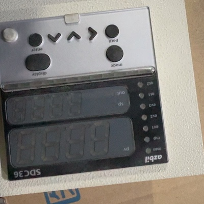 山武SDC36温度控制器C36TR1UA1200的 成色议价