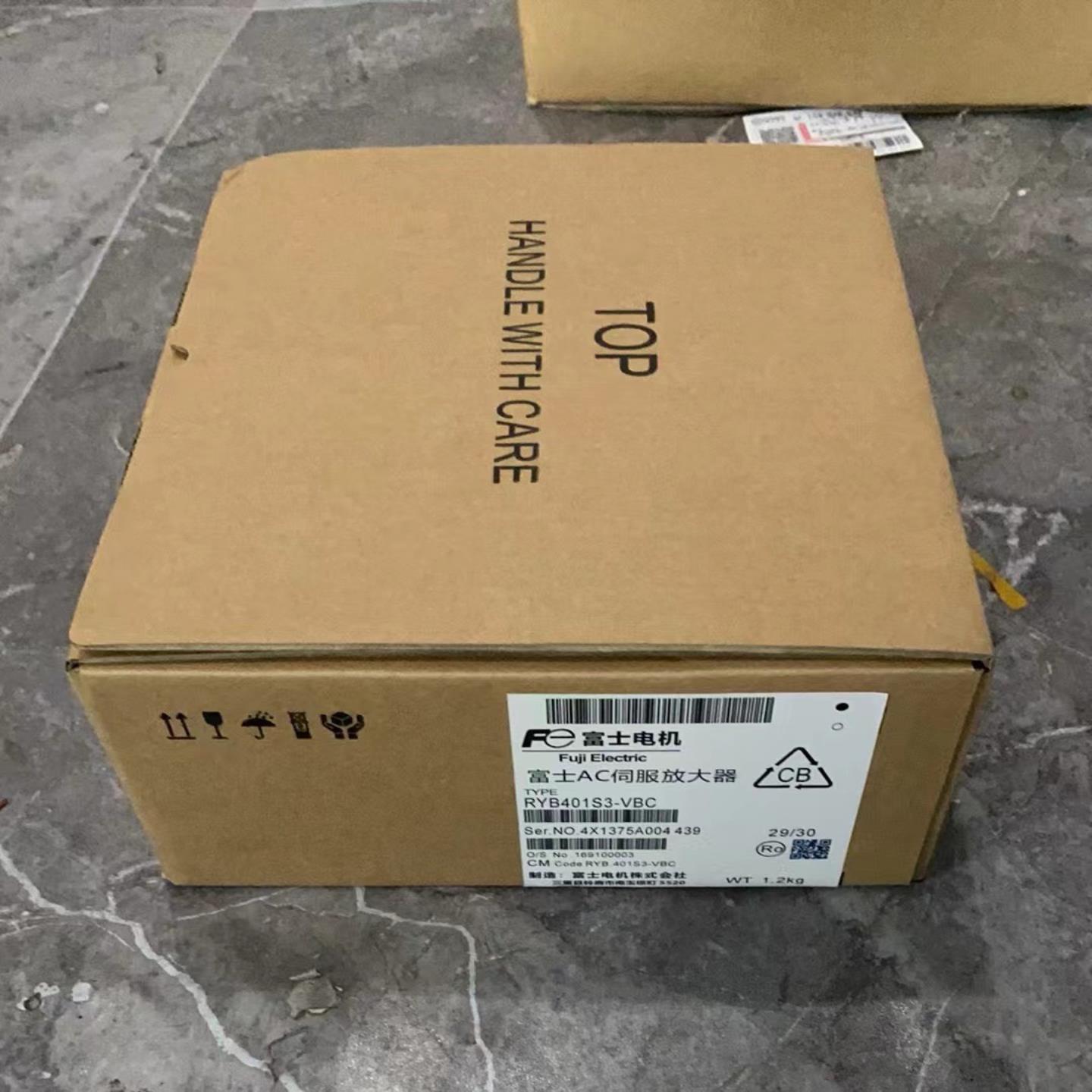 富士伺服驱动器RYB401S3-VBC库存有货询价