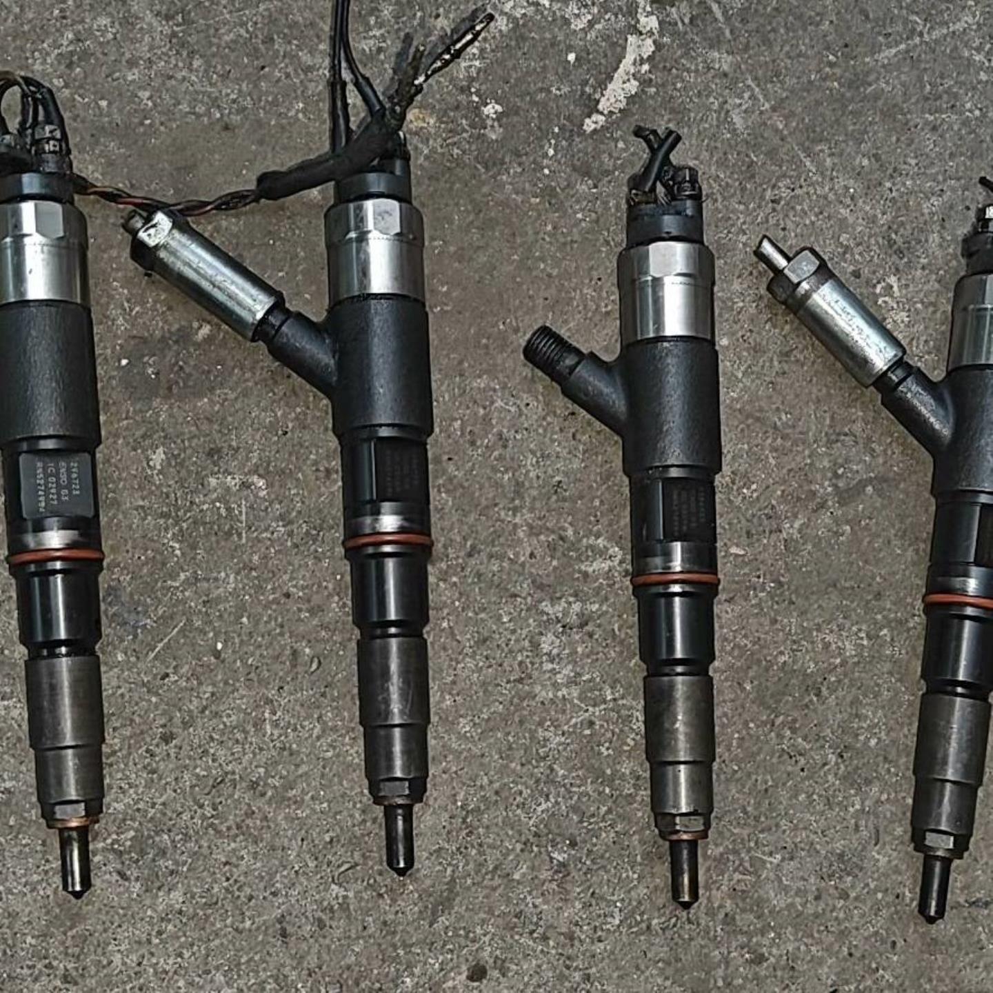 （议价)议价四个包邮5296723康明斯喷油器ISF38喷适用