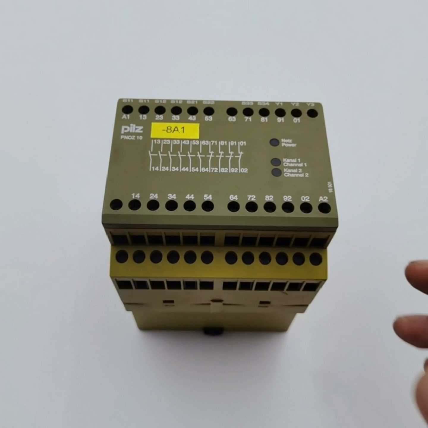 皮尔兹PILZ安全继电器PNOZ10，型号774009，2--议价商品