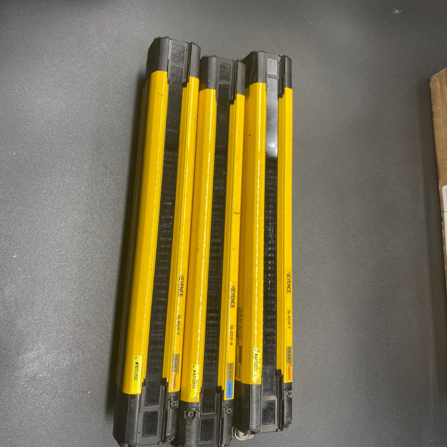 【议价】基恩士光栅GL-R31F-R一根GL-R31F-T两根适用