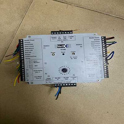 询价VertXV1000门禁控制器两个二手