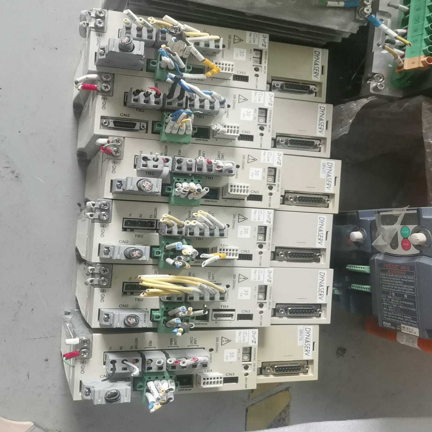 UB5CP3-015N-1AB-2C1-N 【侨报商行】