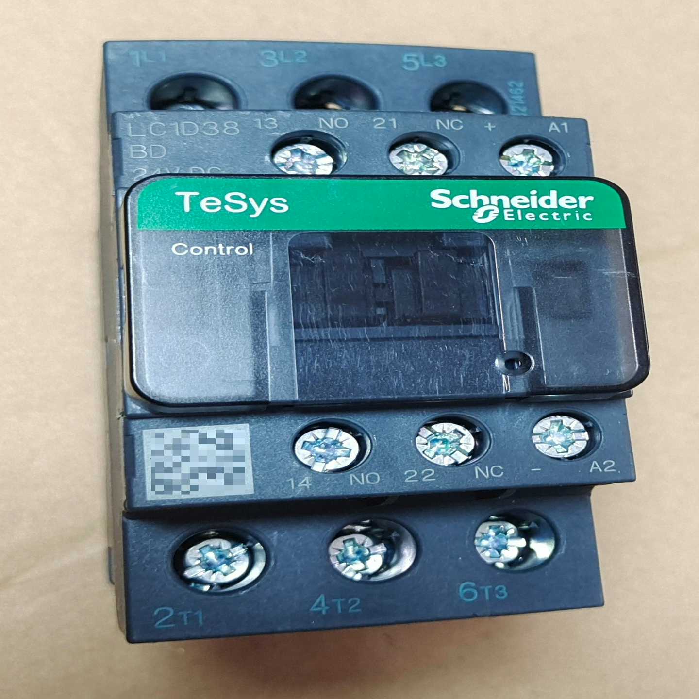 询价施耐德接触器LC1D38BD，全新正品，实图还有12个，功能