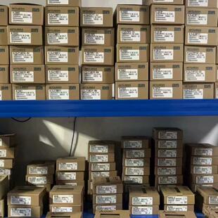 议价全新MITSUBISHI三菱AX40Y50CPLC模块