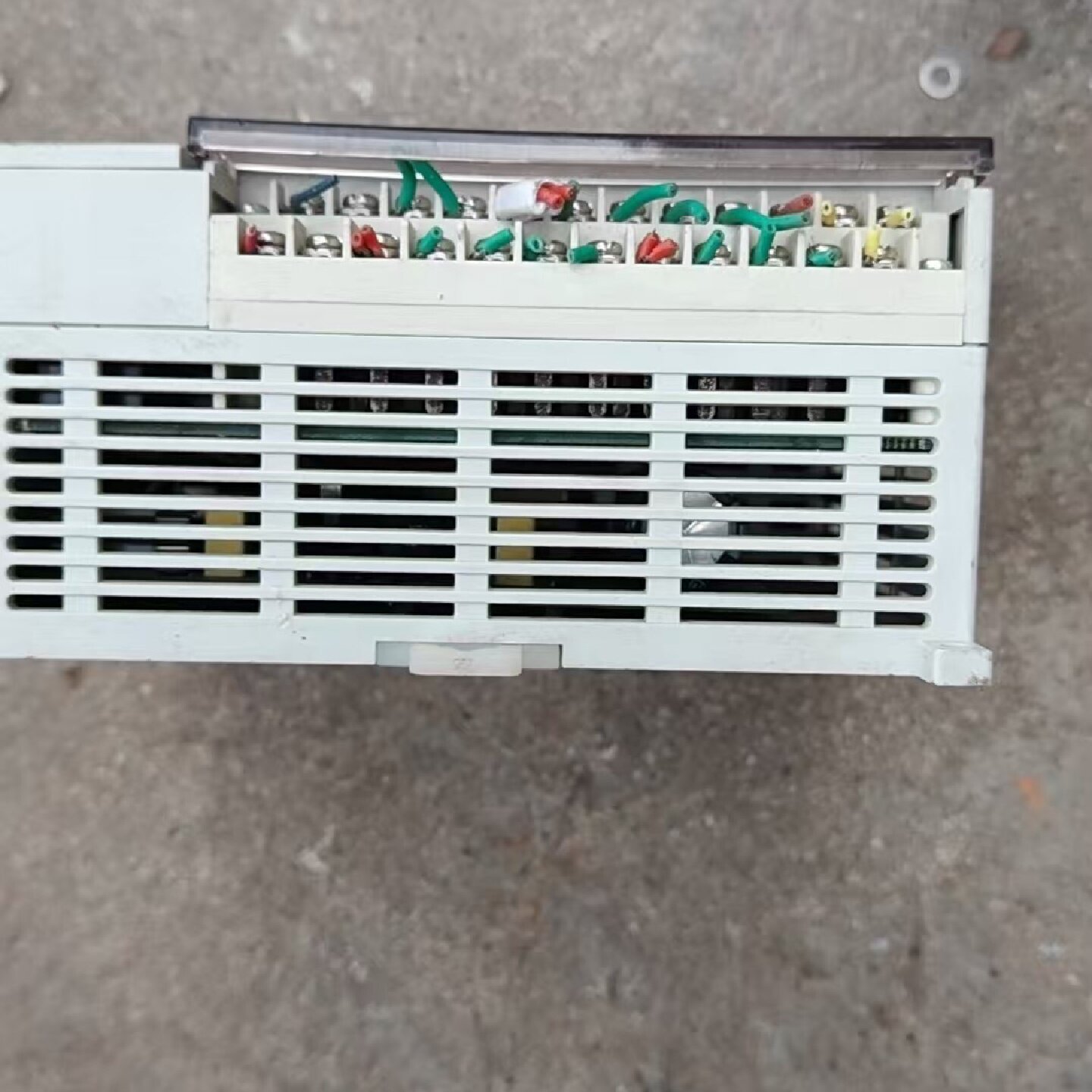 信捷plc，型号：XC1-32R-E，实物拍摄，功能正常，成--议价商品