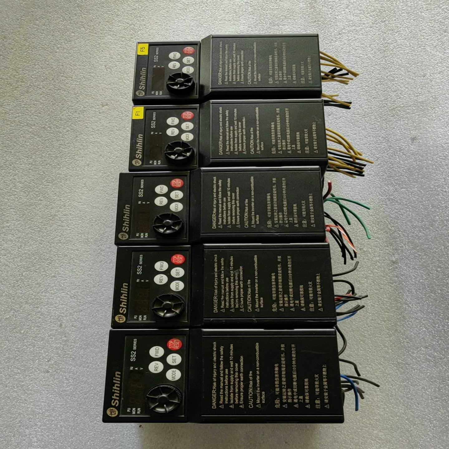 SS2-043-1.5K士林变频器货成色不错1.询价