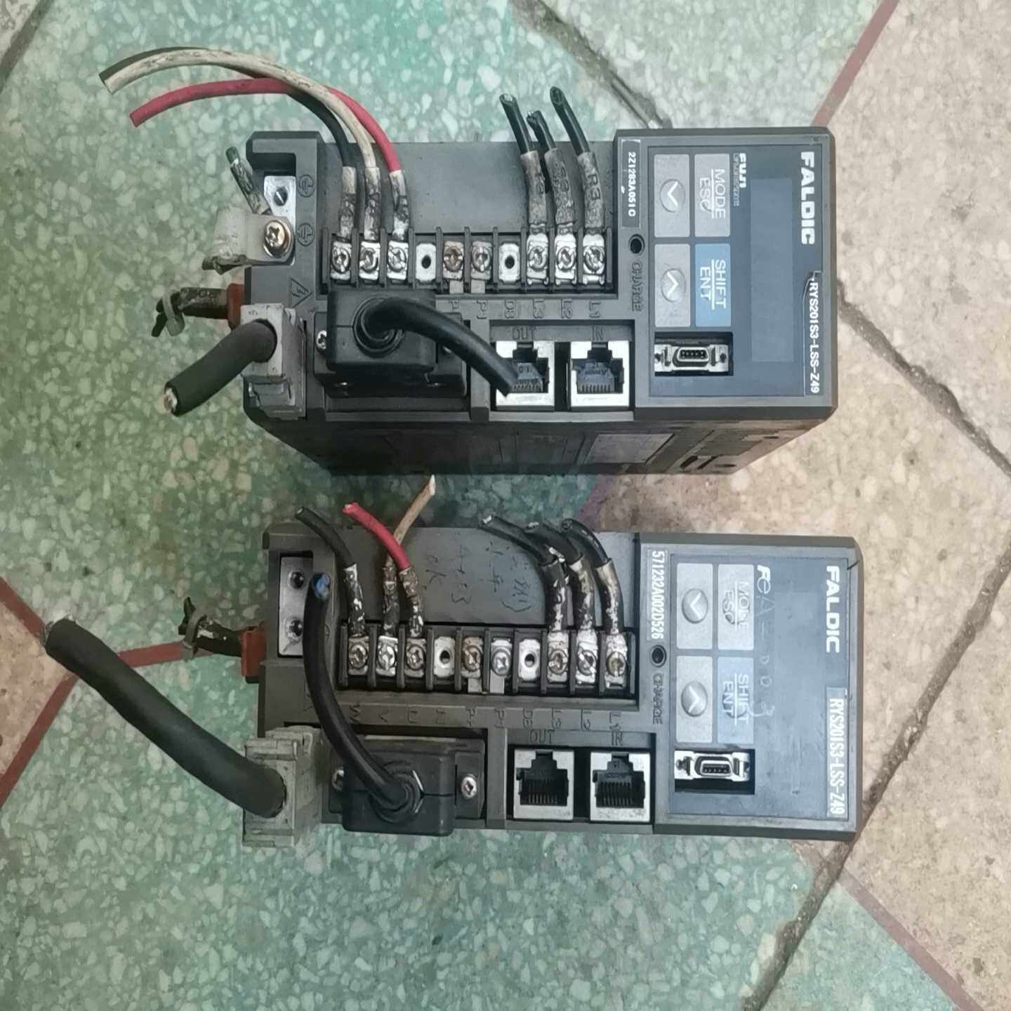 富士伺服驱动器RYS201S3-LSS-Z49，，拆询价