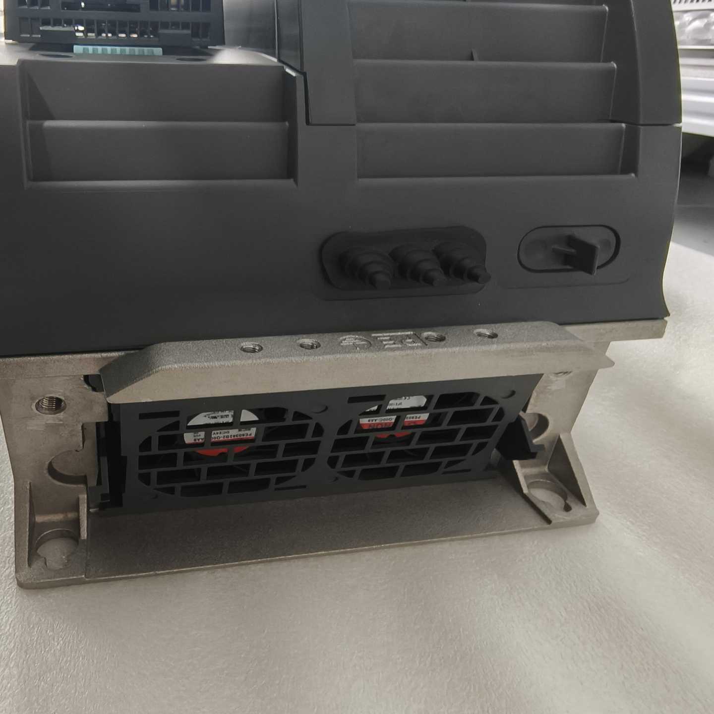 6SL3210-1PE23-8ULO原装全新裸机-议价