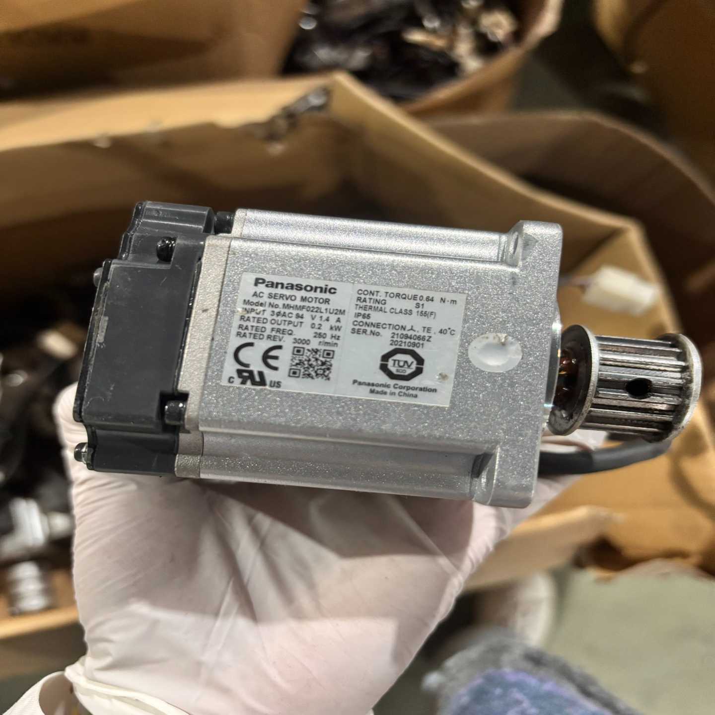 松下伺服电机MHMF022L1U2M，整套出，200W功率，--议价商品