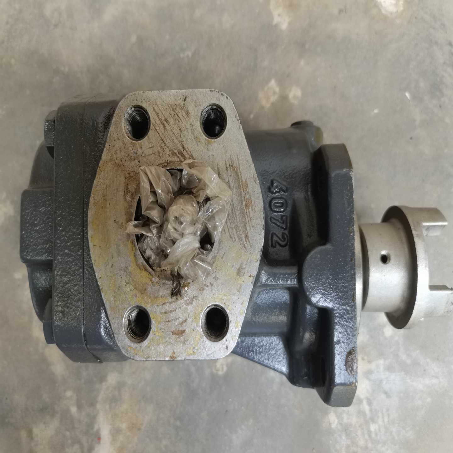 【议价】一台齿轮泵,没有铭牌了,成色非常哇塞,净重8.5kg适用