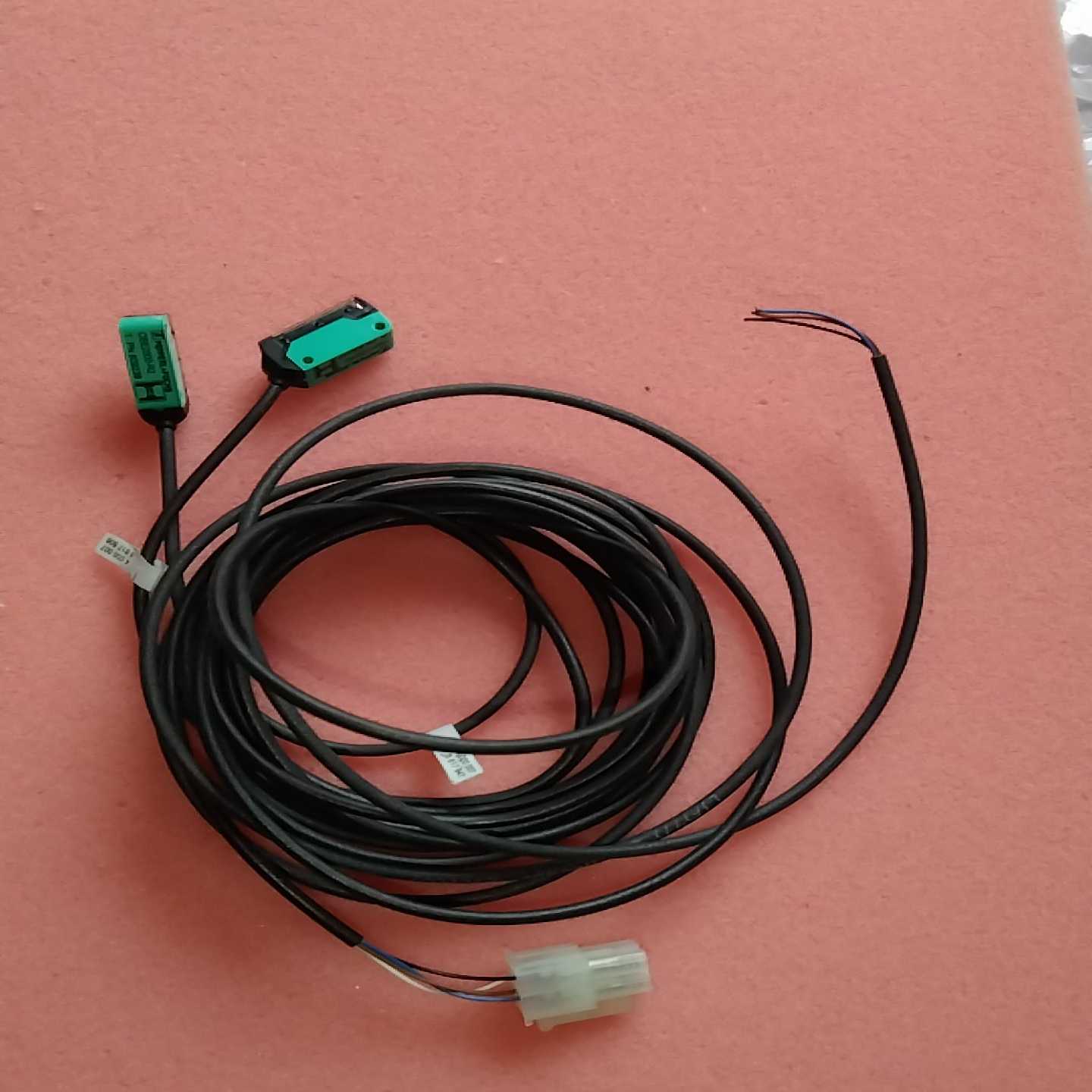 倍加福对射光电传感器，型号:OBE2000-R2/R3光电开询价