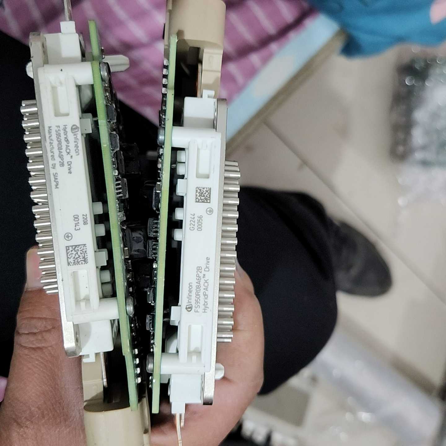 【议价】FS950R08A6P2B未上机共2个。