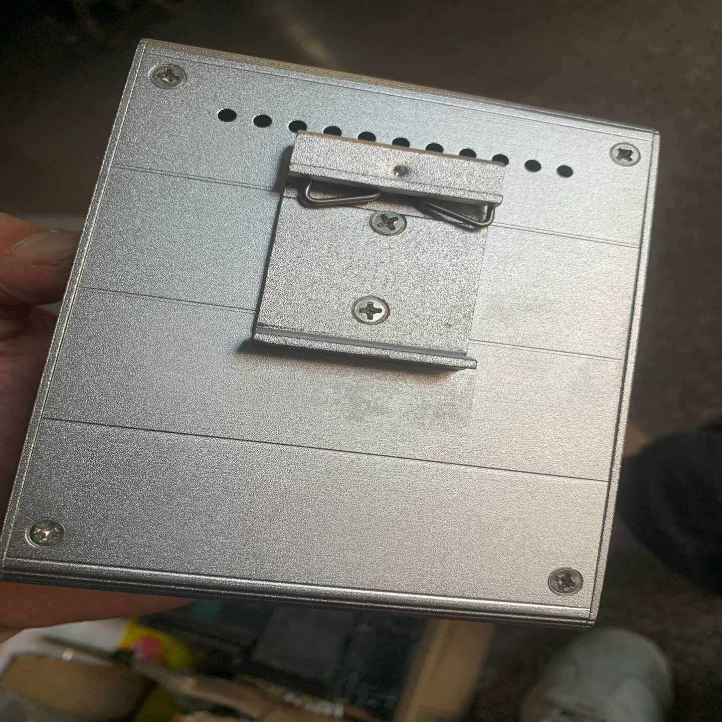 永宏PLCB1Z-40MT25-D24{议价}