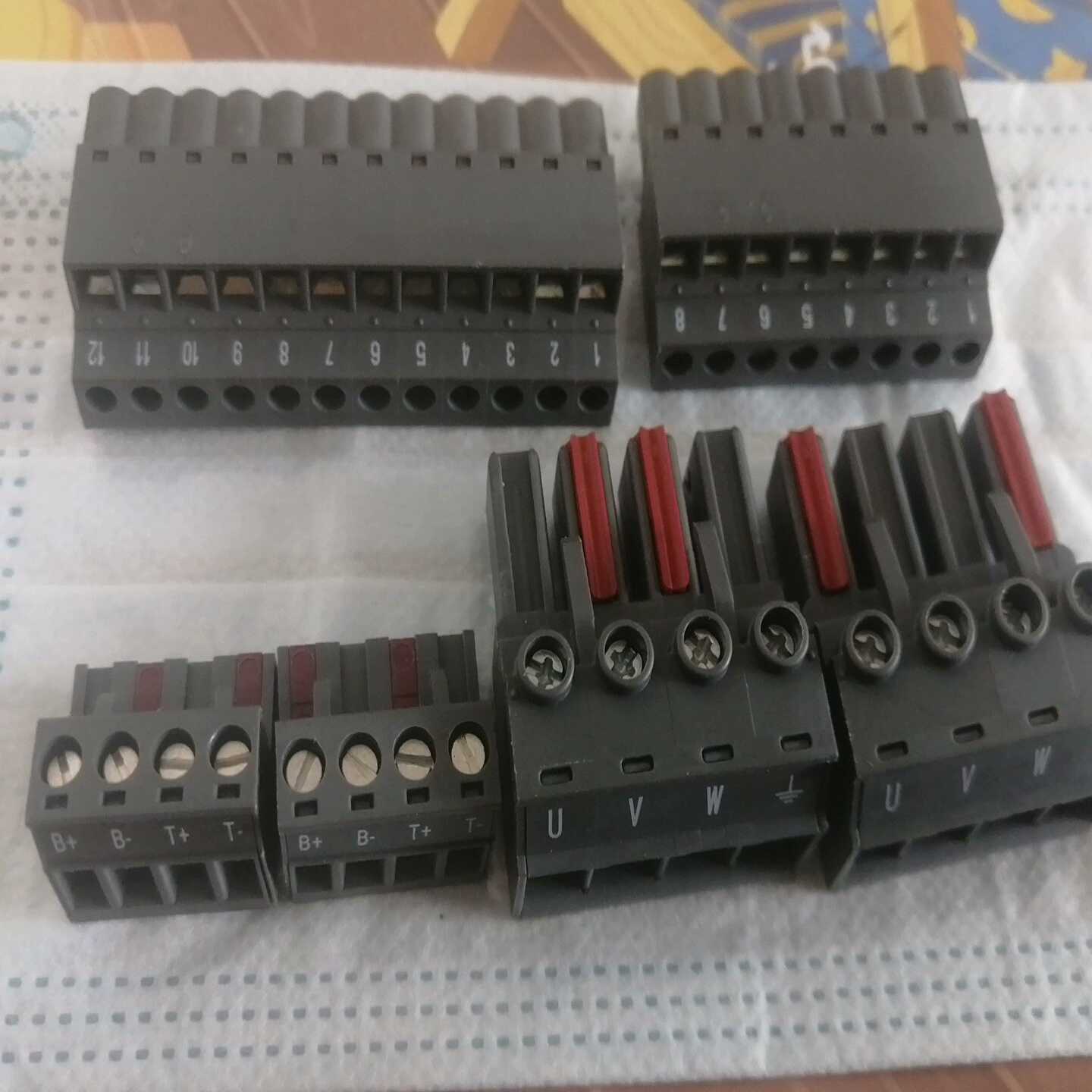 【议价】驱动器端子8BZVI0055D0.000-1,
