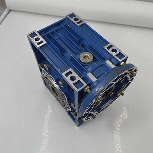 MOTOVARIO SPEED REDUCER WITH GEAR RATI 151 USED AND WORKING