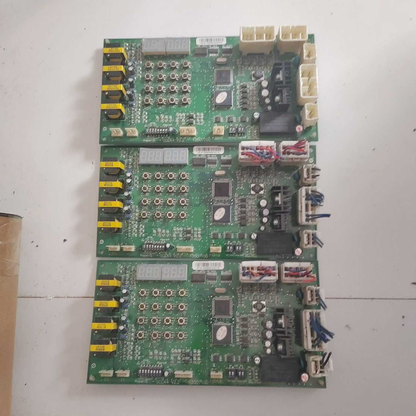 询价~日立电梯通讯板SCLA4V30 1350710040