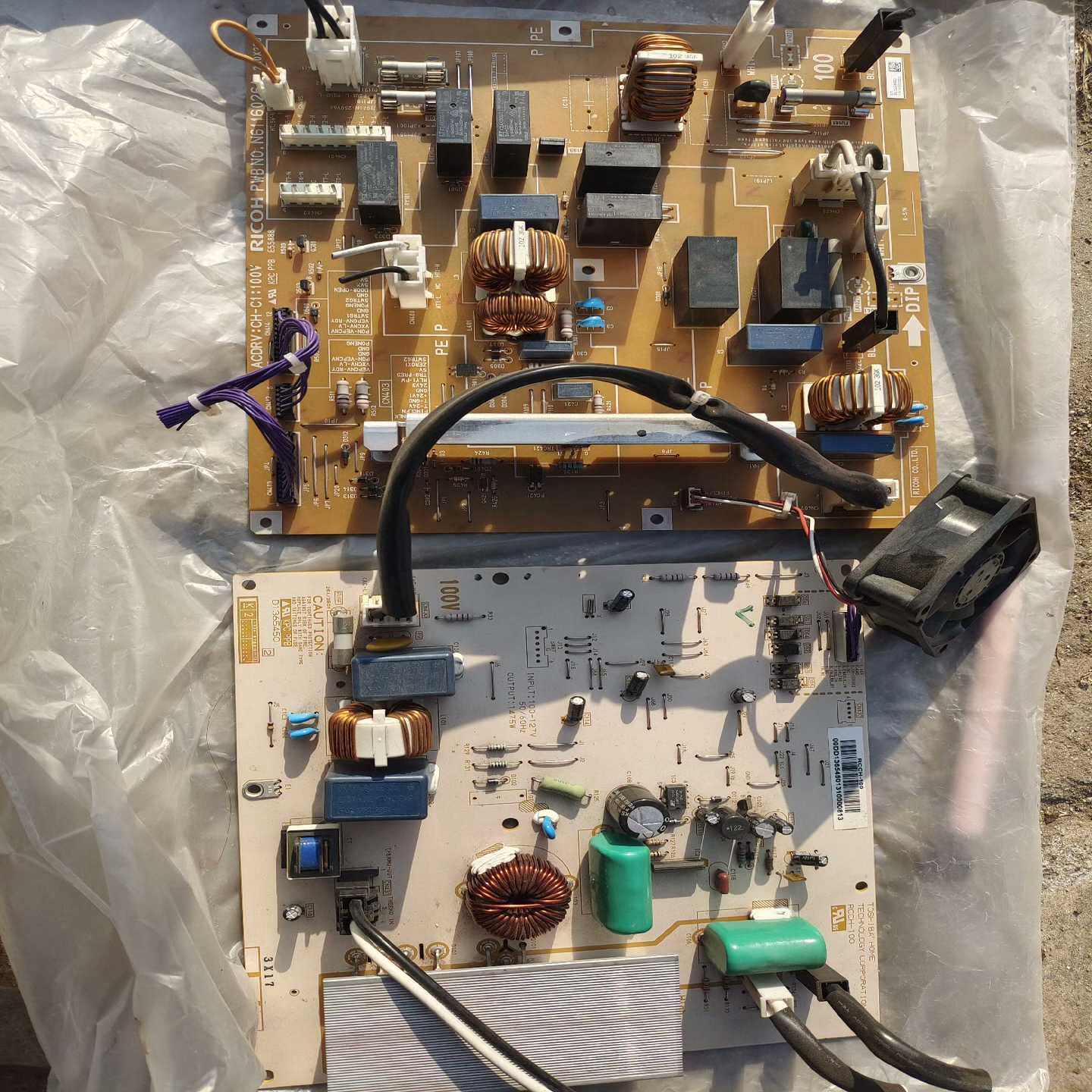 理光C6502电源板一套，110伏，原装拆机，功能正常，需要