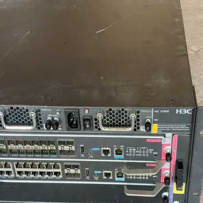 战损版本S7003E交换机一台，前几天找老泽催要工资，老泽说