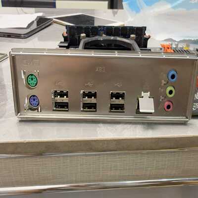 （议价）华南X79-4MT主板，带E5-2660CPU，四内存槽设计