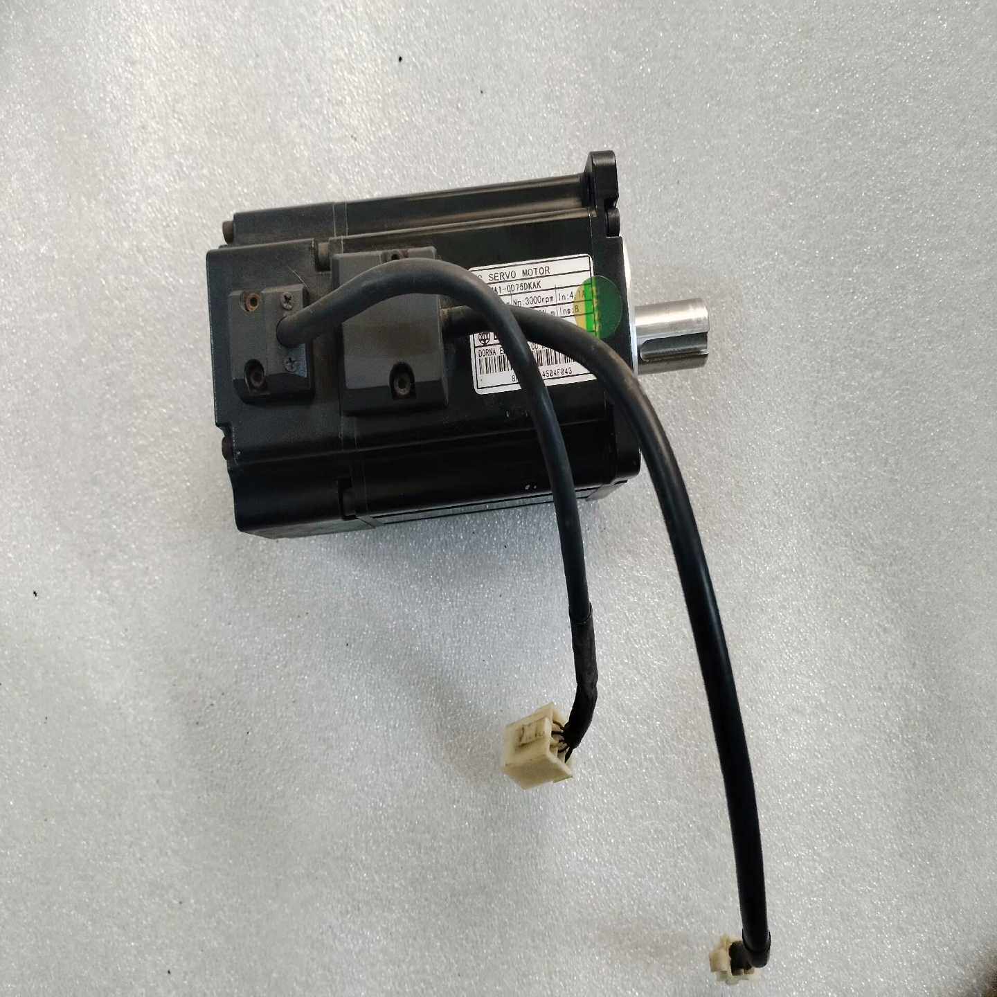 议价东菱电机80DNMA1-0D75DKAK 750W 原装拆机