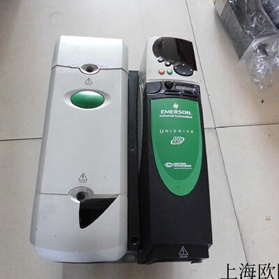 溢价-SP3402CT变频器18.522KW外壳有点破损
