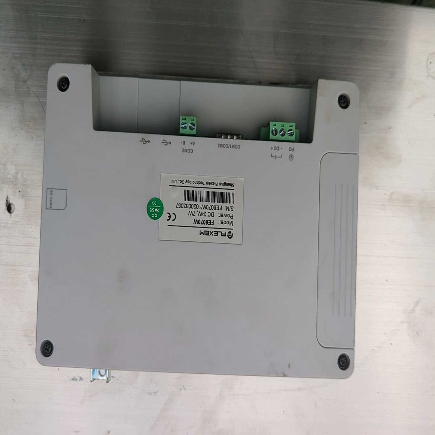 繁易触摸屏7寸FE6070W，盒子外观有伤。询价