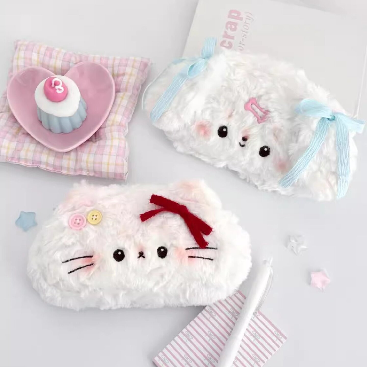 可爱毛绒猫咪笔袋ins风高颜值少女心学生软萌文具袋大容量铅笔盒