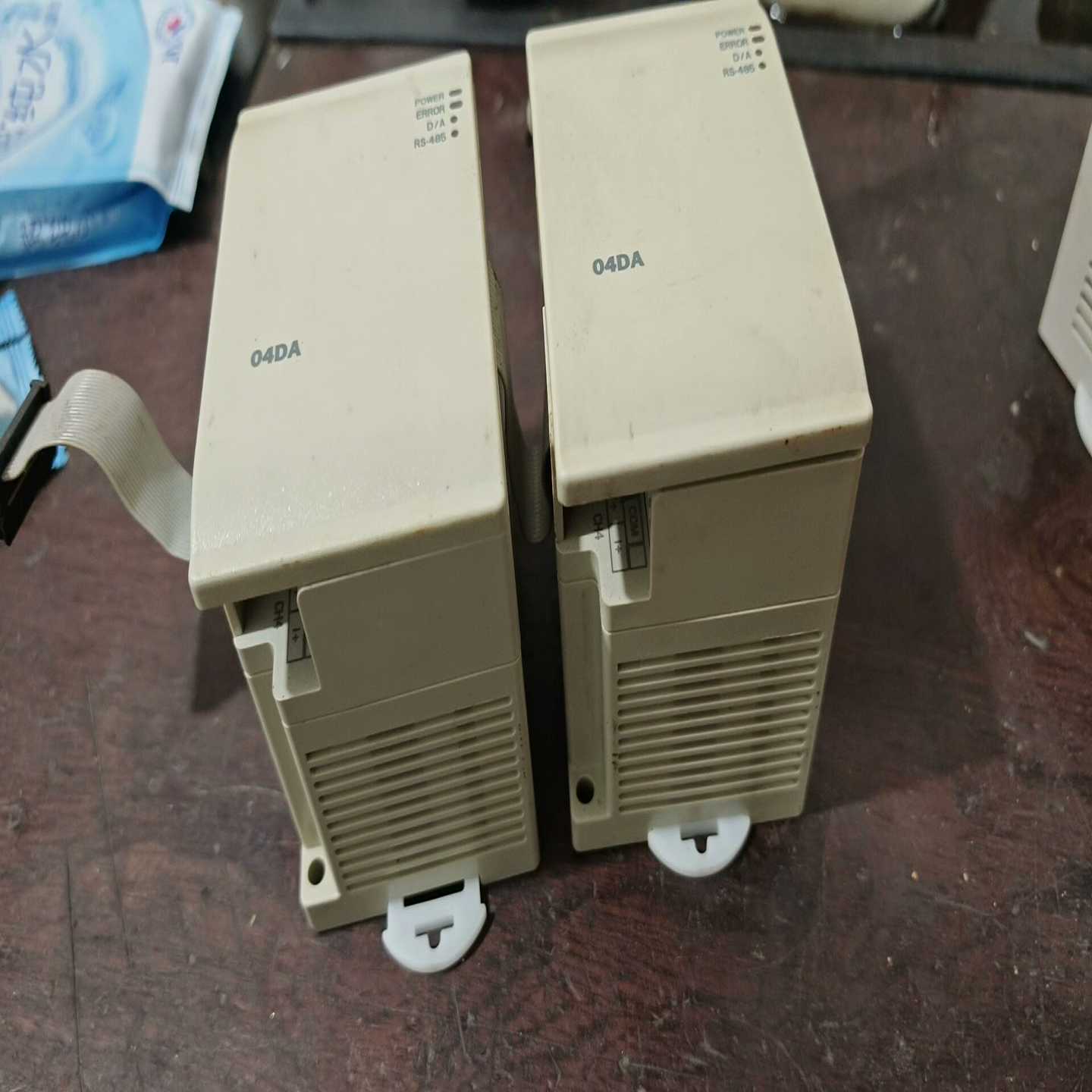 询价台达plc模块，dvp04da-h3，正常下来的。功能包