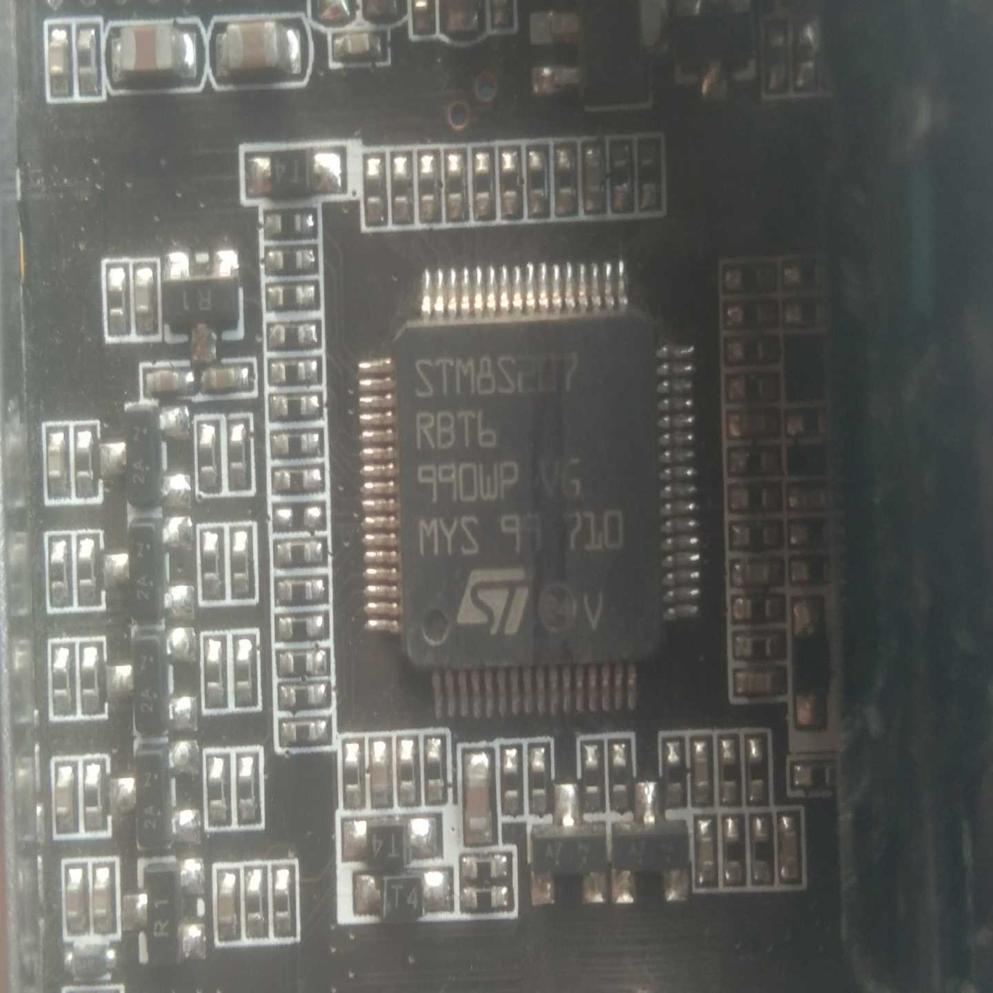 议价芯片N带板子一块，型号老板自已看，按配件出，不退不换！！