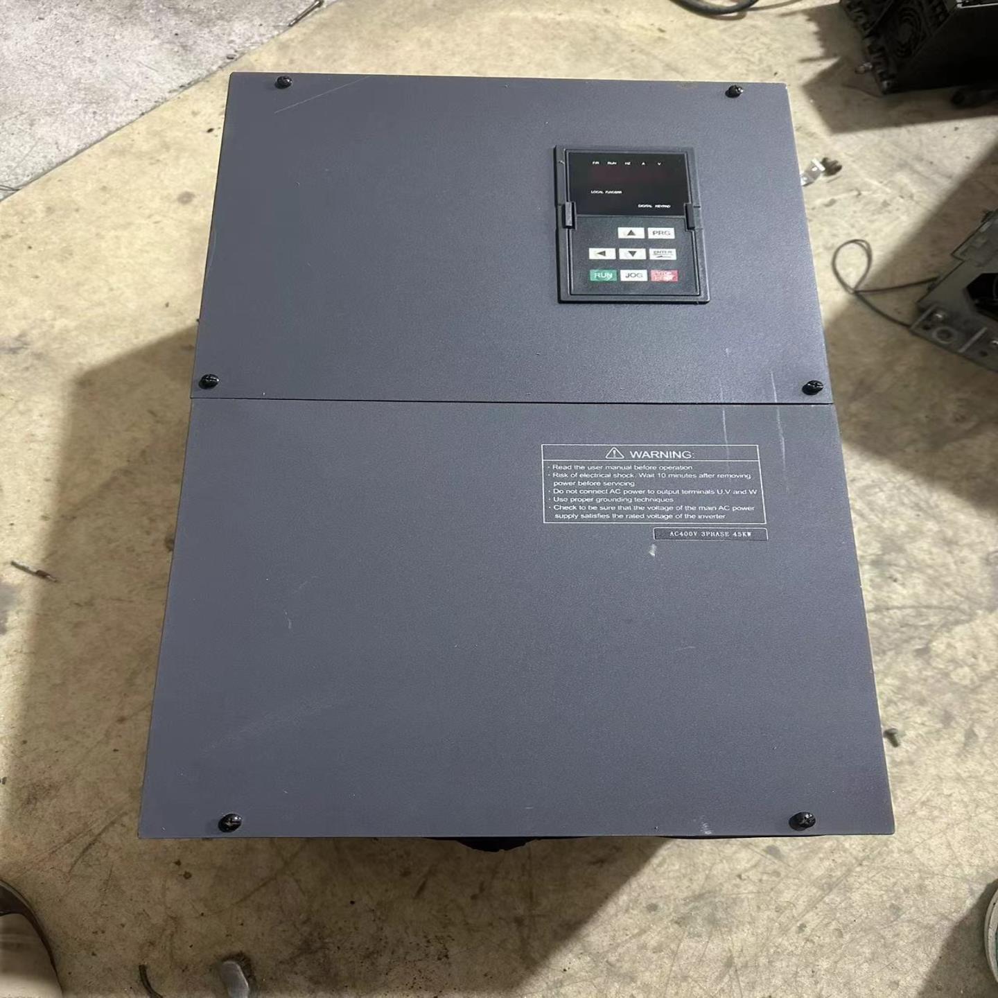 众辰空压机变频器45KWZ2400-45GY原装拆机，已--议价商品