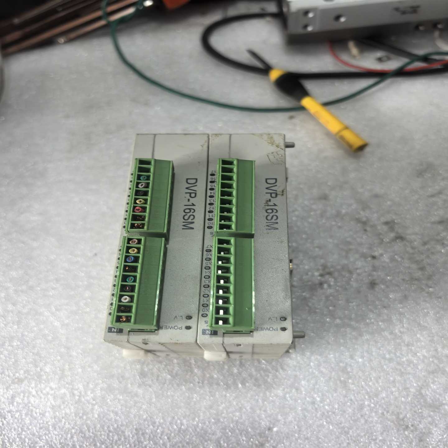 PLC模块，型号：DVP16SM11N，实图拍摄，