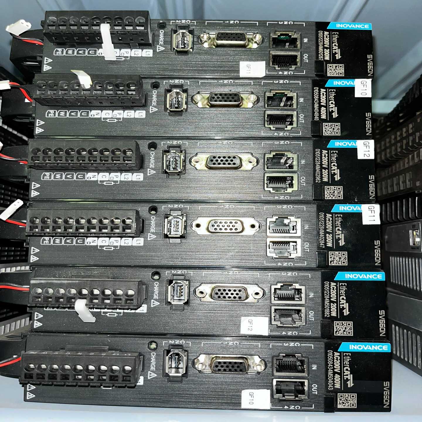 SV660NS1R6I 汇川驱动器200W  成色九成新以上~询价