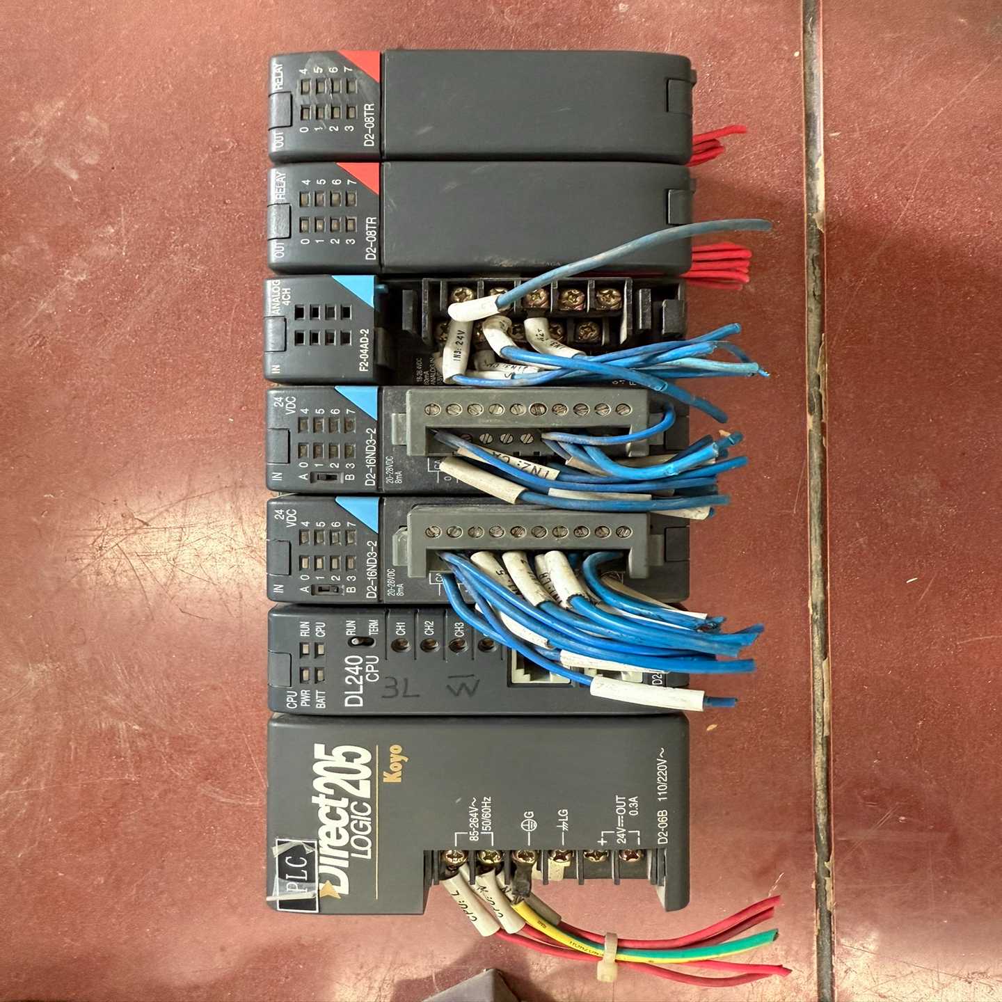 询价光洋KOYOPLC一套，包含DL240CPU主机，D2-