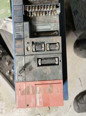 议价拆机三菱PLC一套，cpu型号A1SH外观成色如图，有灰尘未