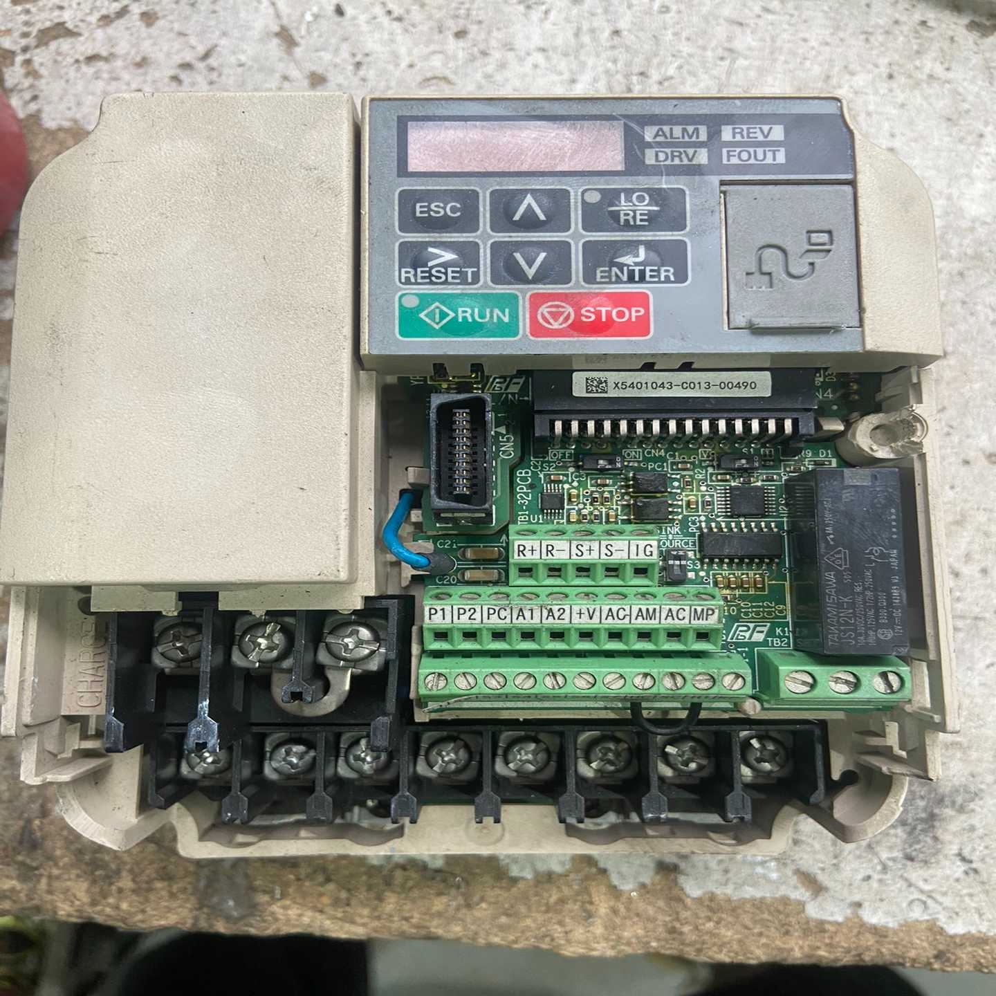 安川T1000V变频器CIMR-TB4V0002JBB,0.询价