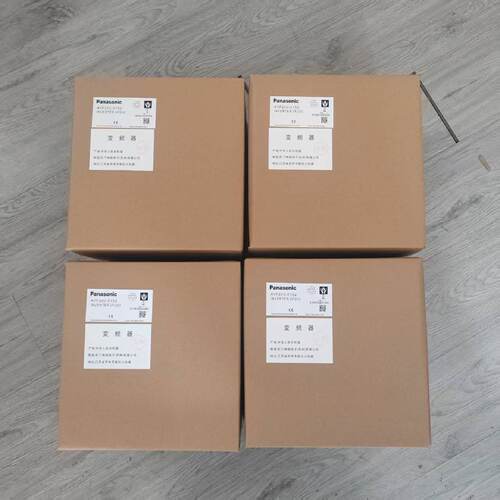 议价松下变频器 VF200系列AVF200-0072/42/15/22/37/55/75/11全新