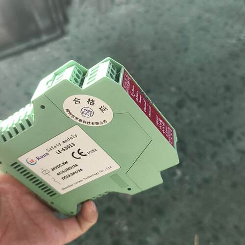 拍前询价：LERaun安全继电器LES3013全新库存50个