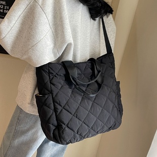 菱格羽绒棉服包包女大容量通勤手提袋秋冬百搭学生上课单肩斜挎包