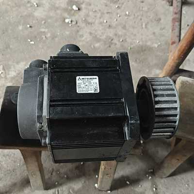 二手拆机，三菱伺服电机HC-SFS102有2台单价636元，--议价商品