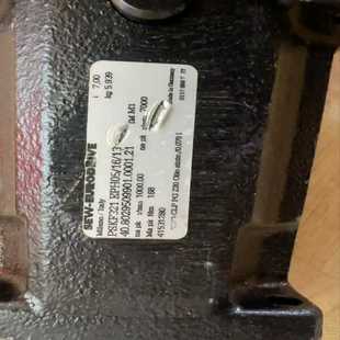 询价行星减速机2105 1全新原