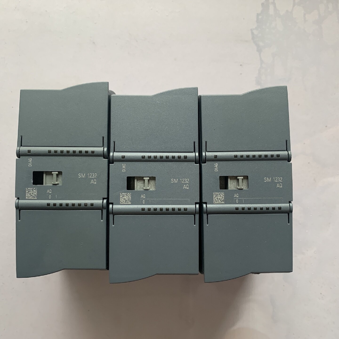 西门子6ES72324HB320XB0数量3个成色漂