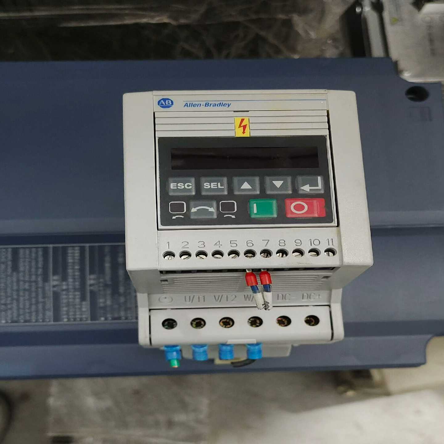 AB罗克韦尔变频器160-BA03NPS1P1，0.75议价